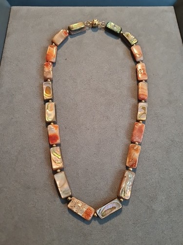 Red abalone necklace magnetic - red,