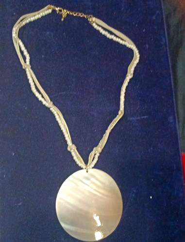 Beaded necklace round white - beaded,