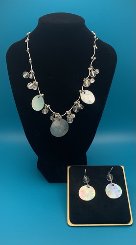 Iridescent mother pearl - of,